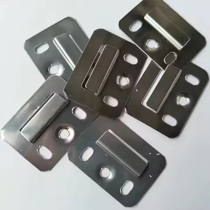 WPC clips